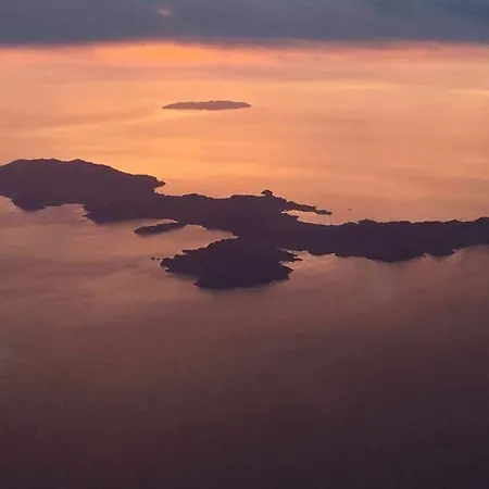 Semesterbostad Marina Vip *